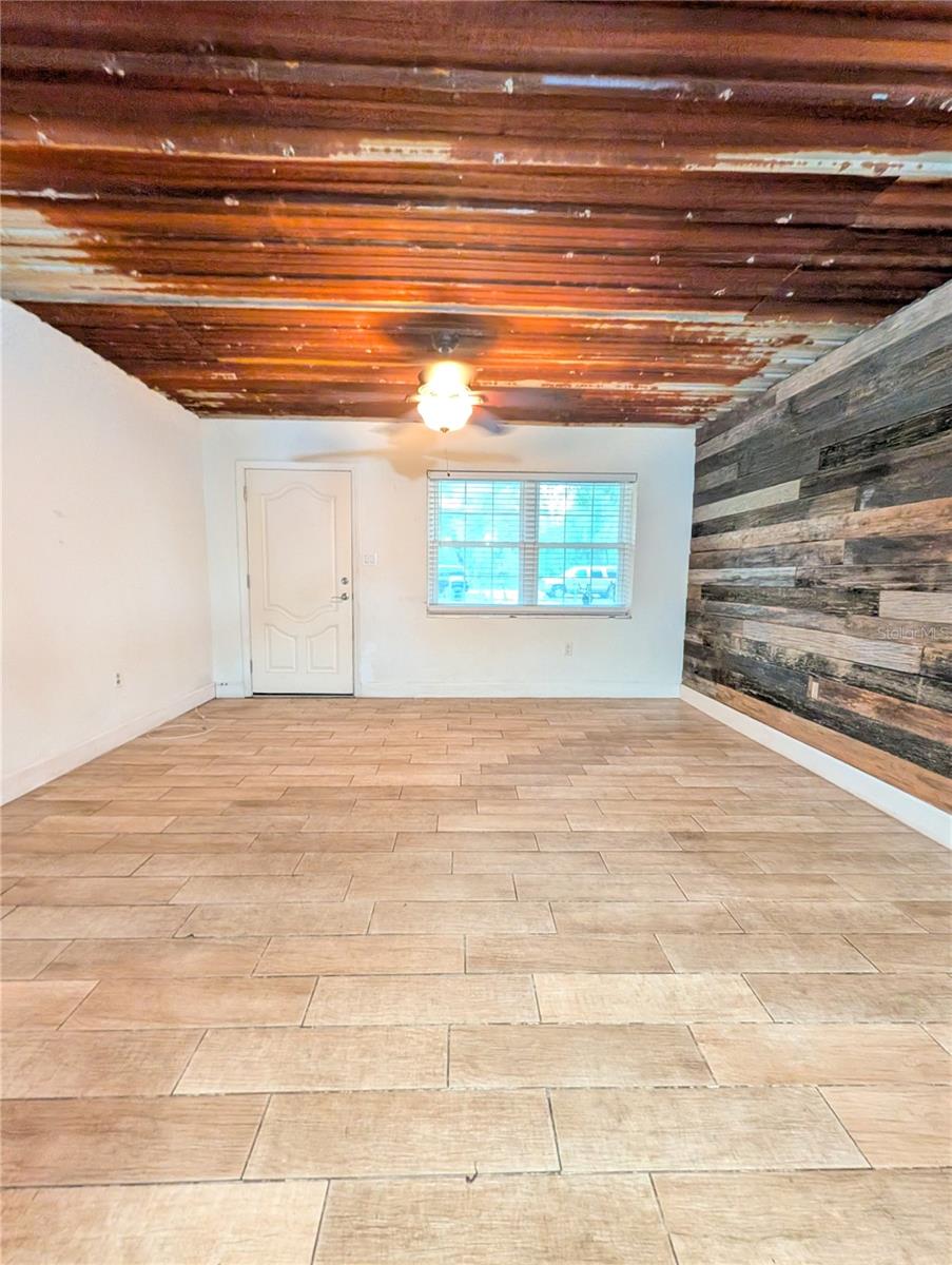 UNPLATTED - Residential