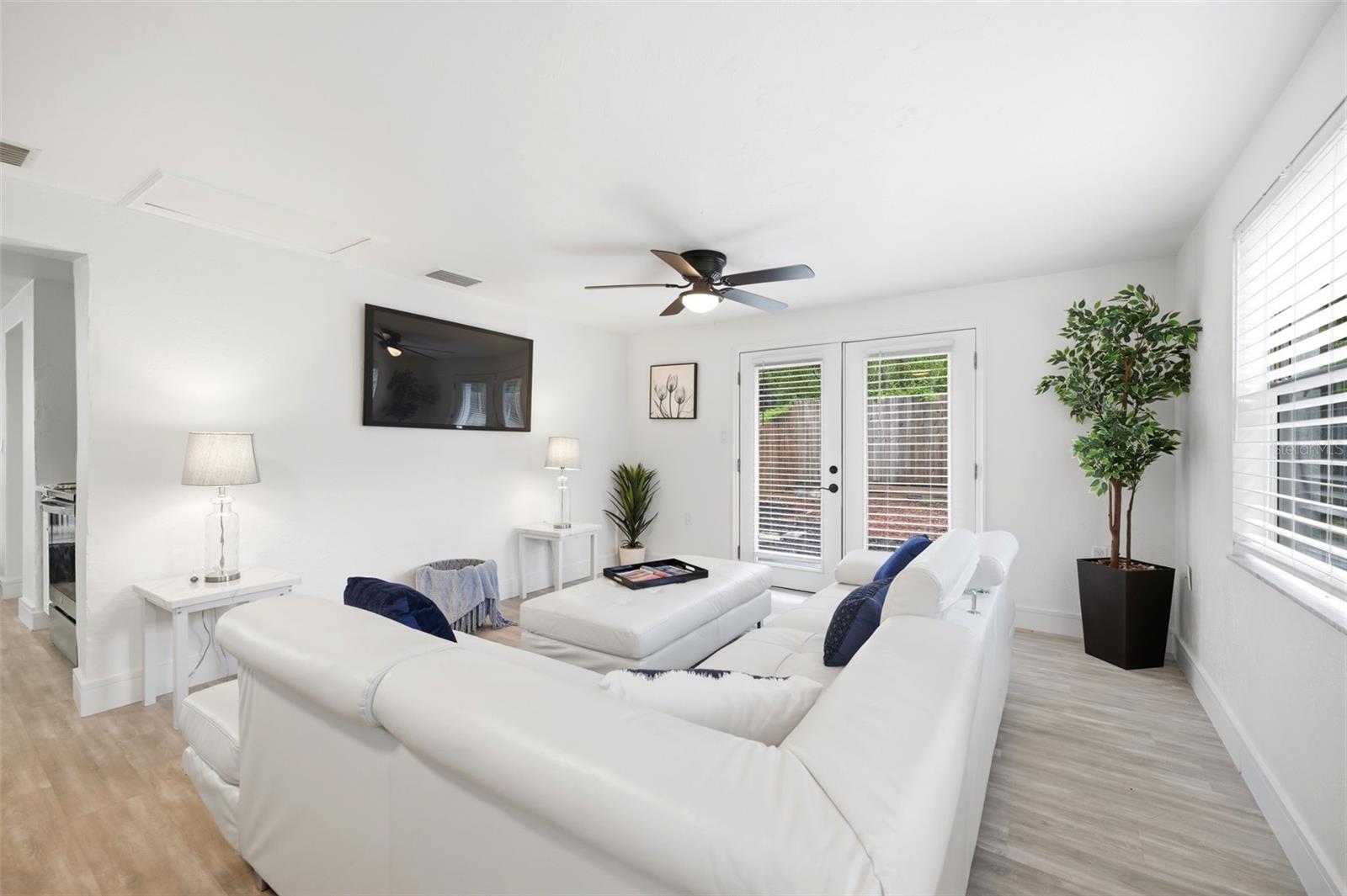 ACREAGE - Residential
