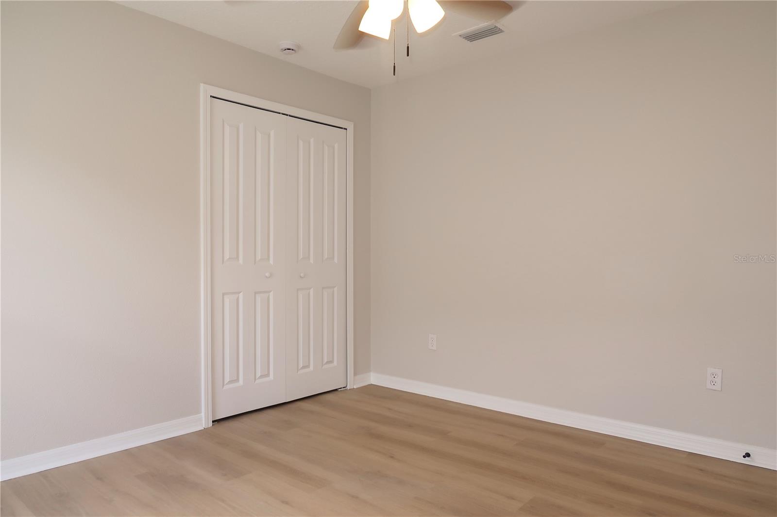 CREEKSIDE - Residential