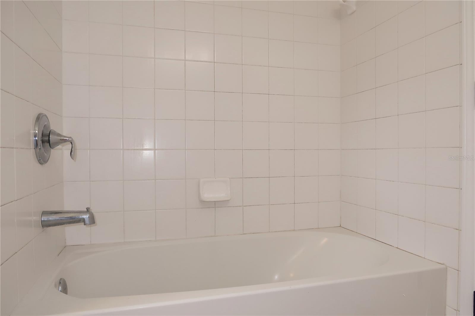 CREEKSIDE - Residential