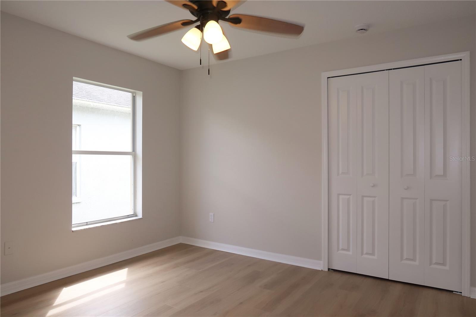 CREEKSIDE - Residential