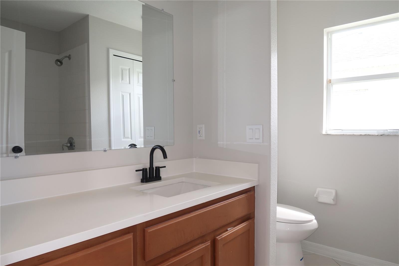 CREEKSIDE - Residential