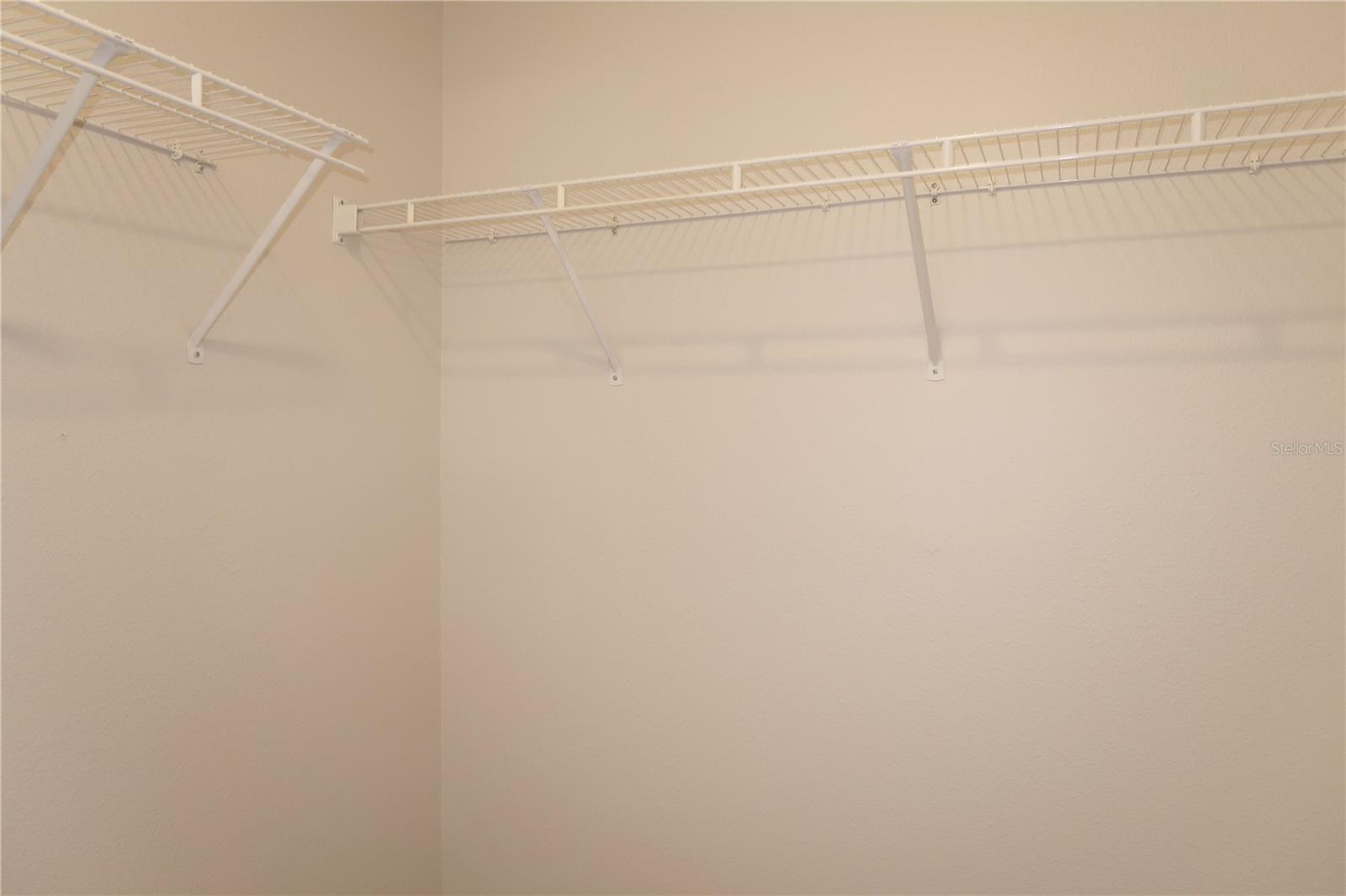 CREEKSIDE - Residential