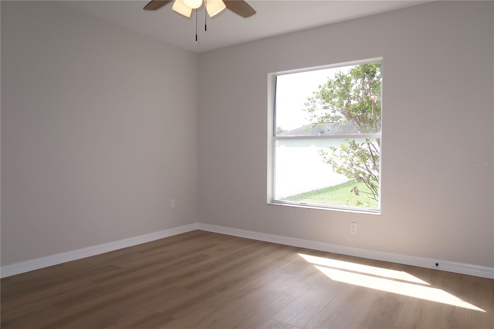 CREEKSIDE - Residential