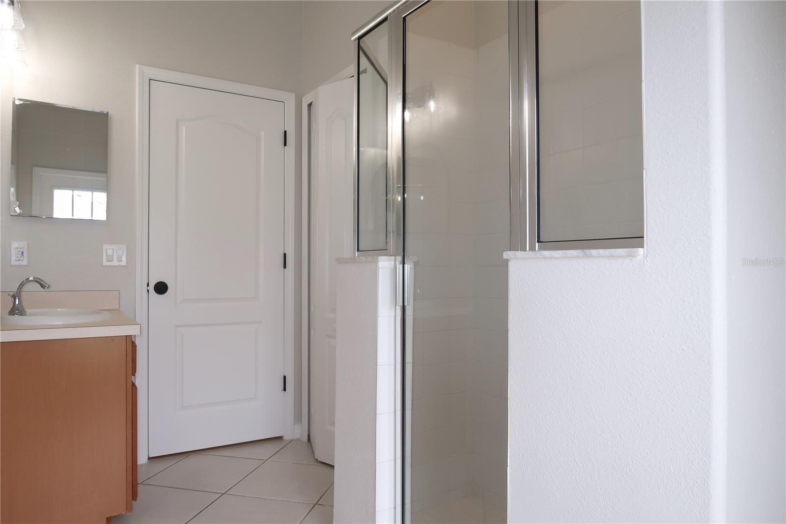 CREEKSIDE - Residential