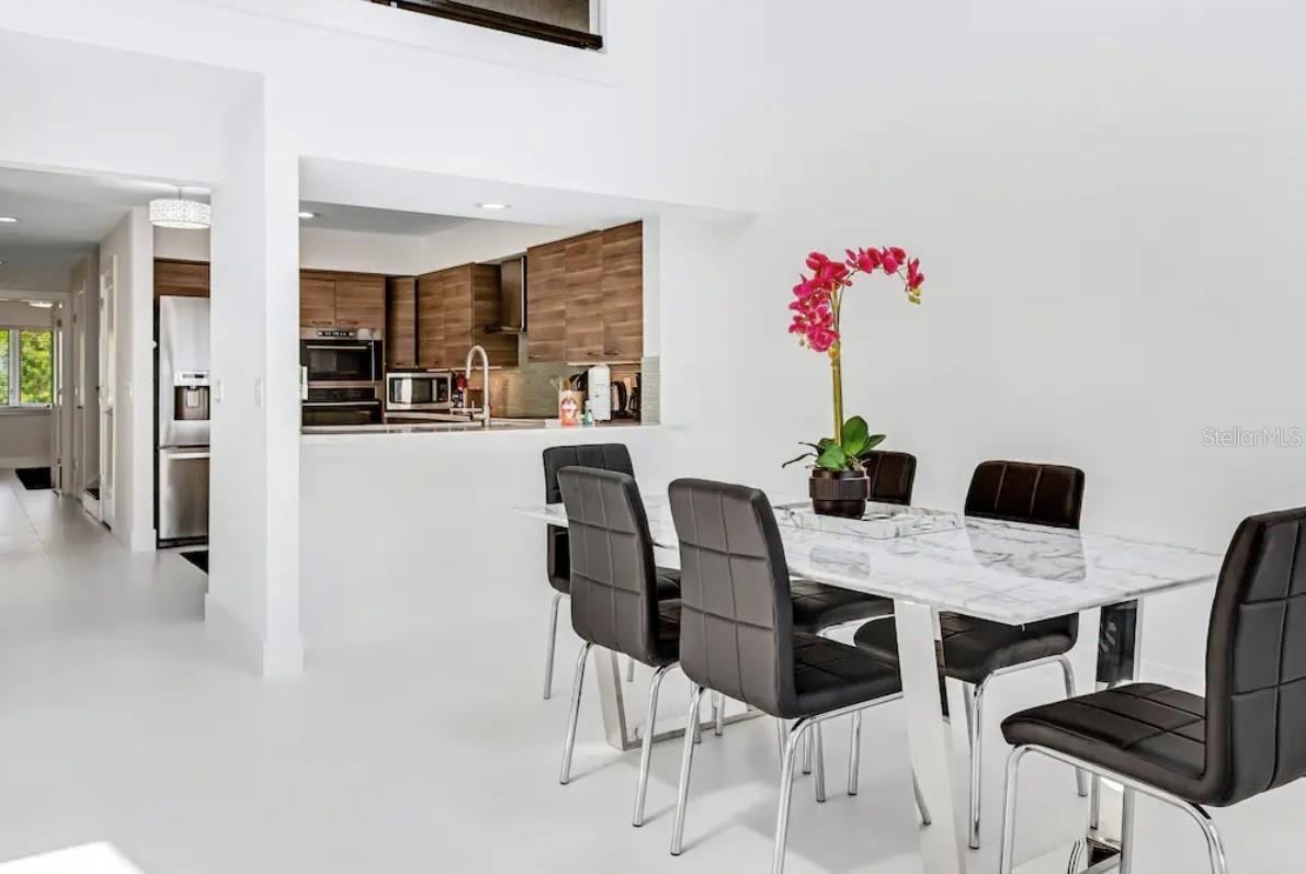 TIDY ISLAND PH II - Residential Lease