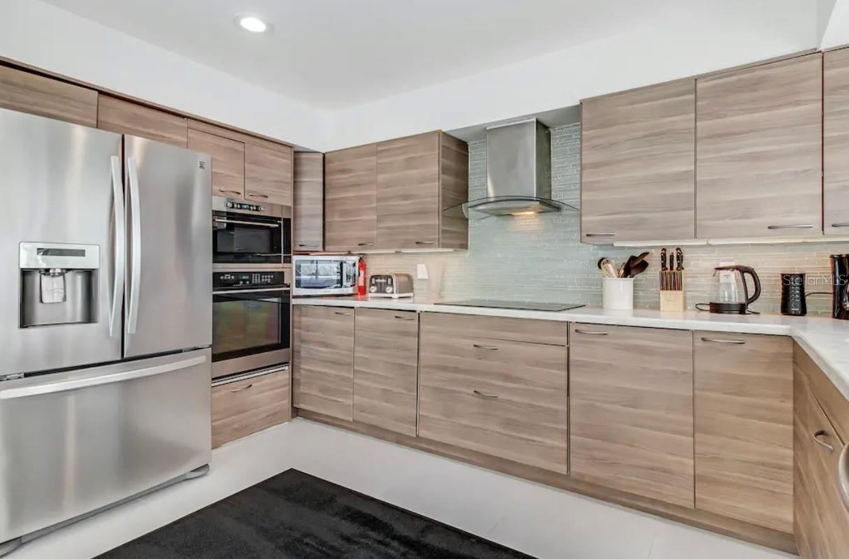 TIDY ISLAND PH II - Residential Lease