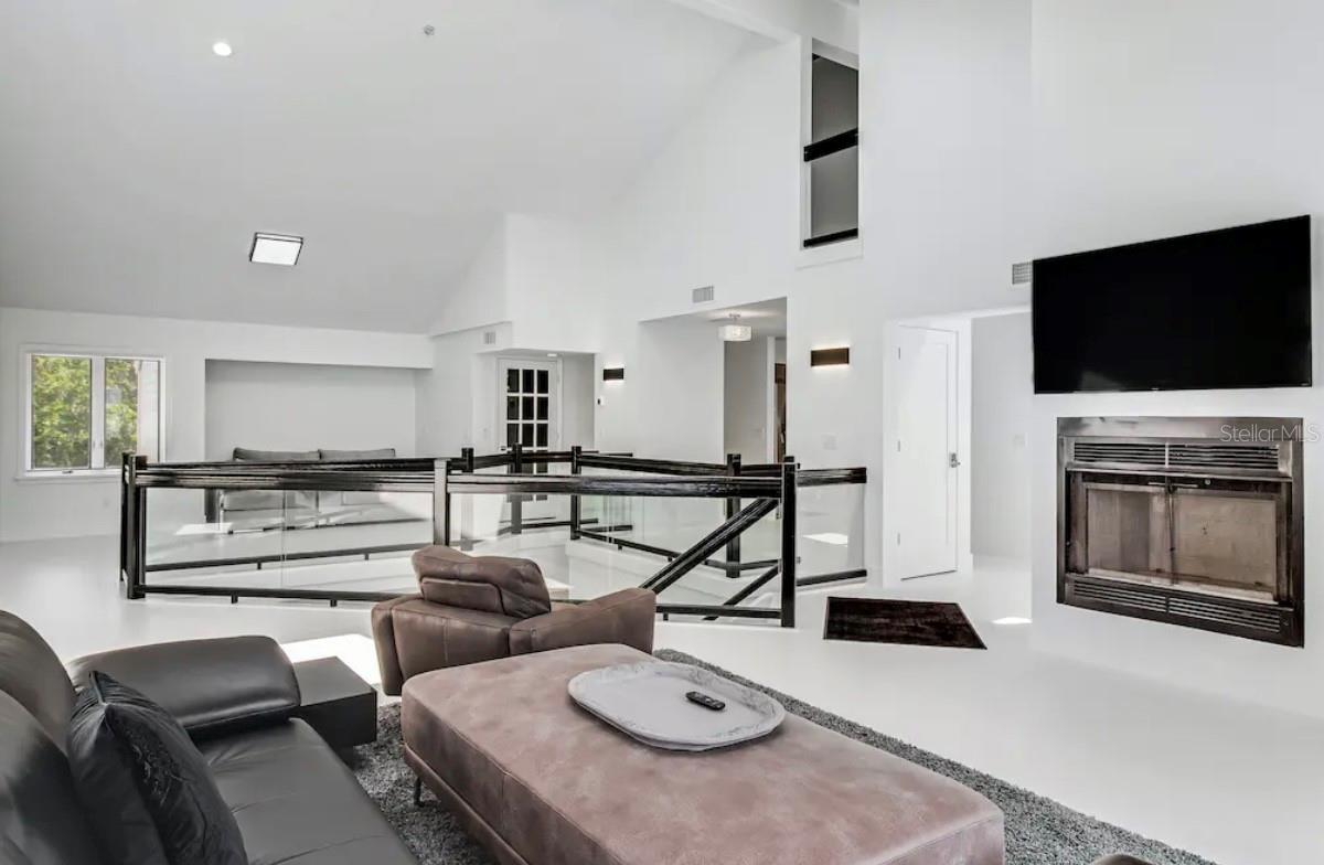 TIDY ISLAND PH II - Residential Lease