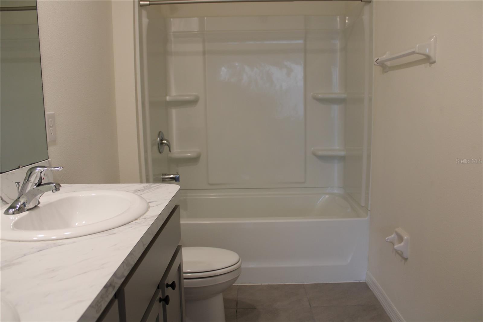 EVERGREEN PH I - Residential Lease