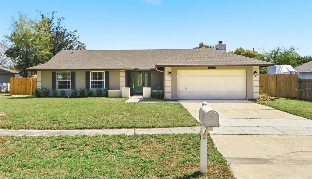 Photo of 8636 Alegre Cir, Orlando, FL 32819 (MLS # O6392130)