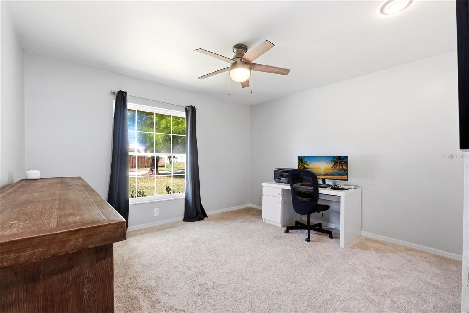 BAY LKS/GRANADA SEC V - Residential