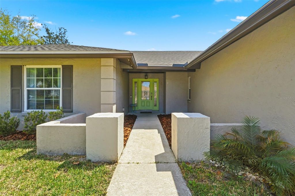 Photo of 8636 Alegre Cir, Orlando, FL 32819 (MLS # O6392130)