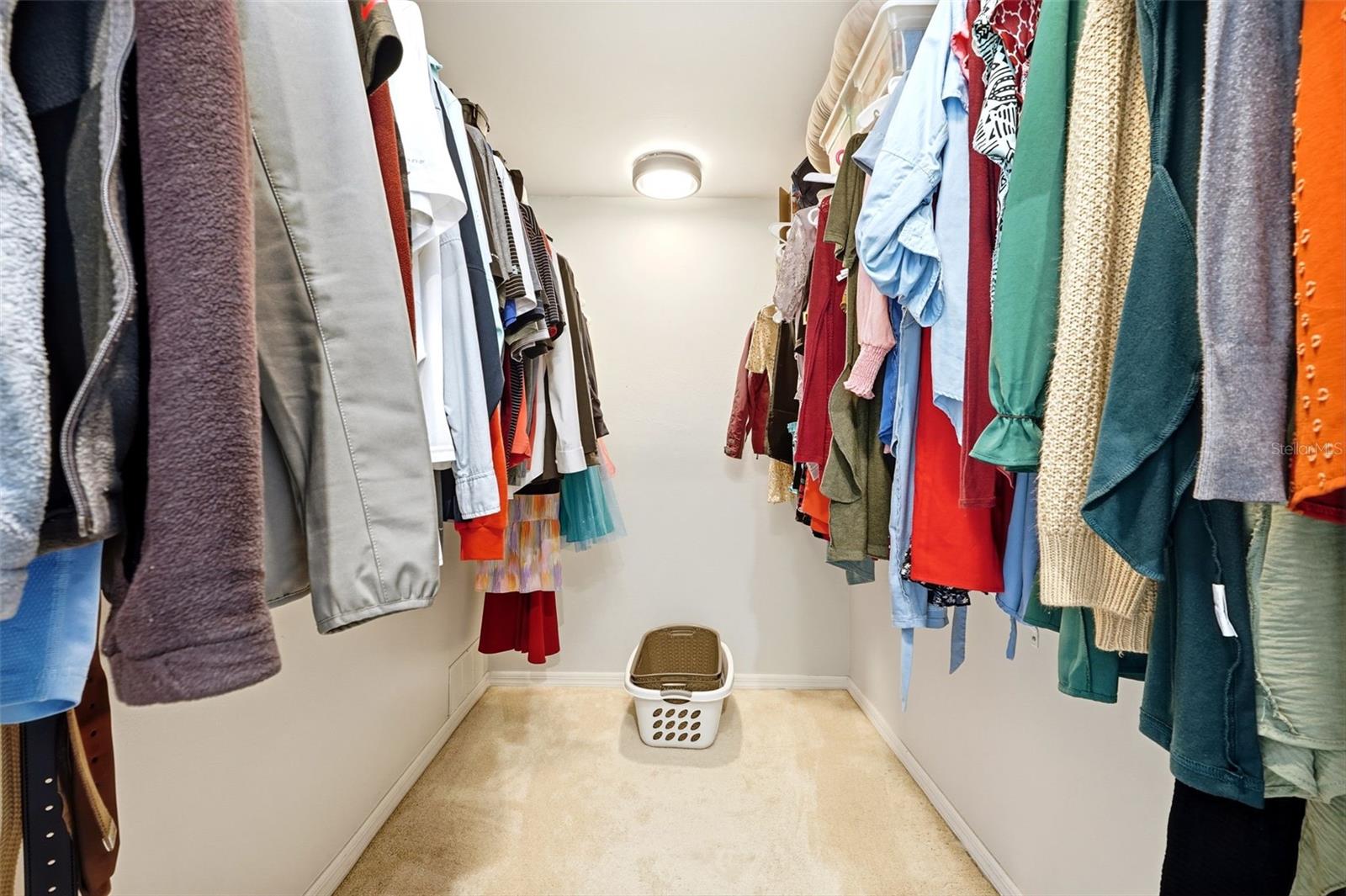 BAY LKS/GRANADA SEC V - Residential