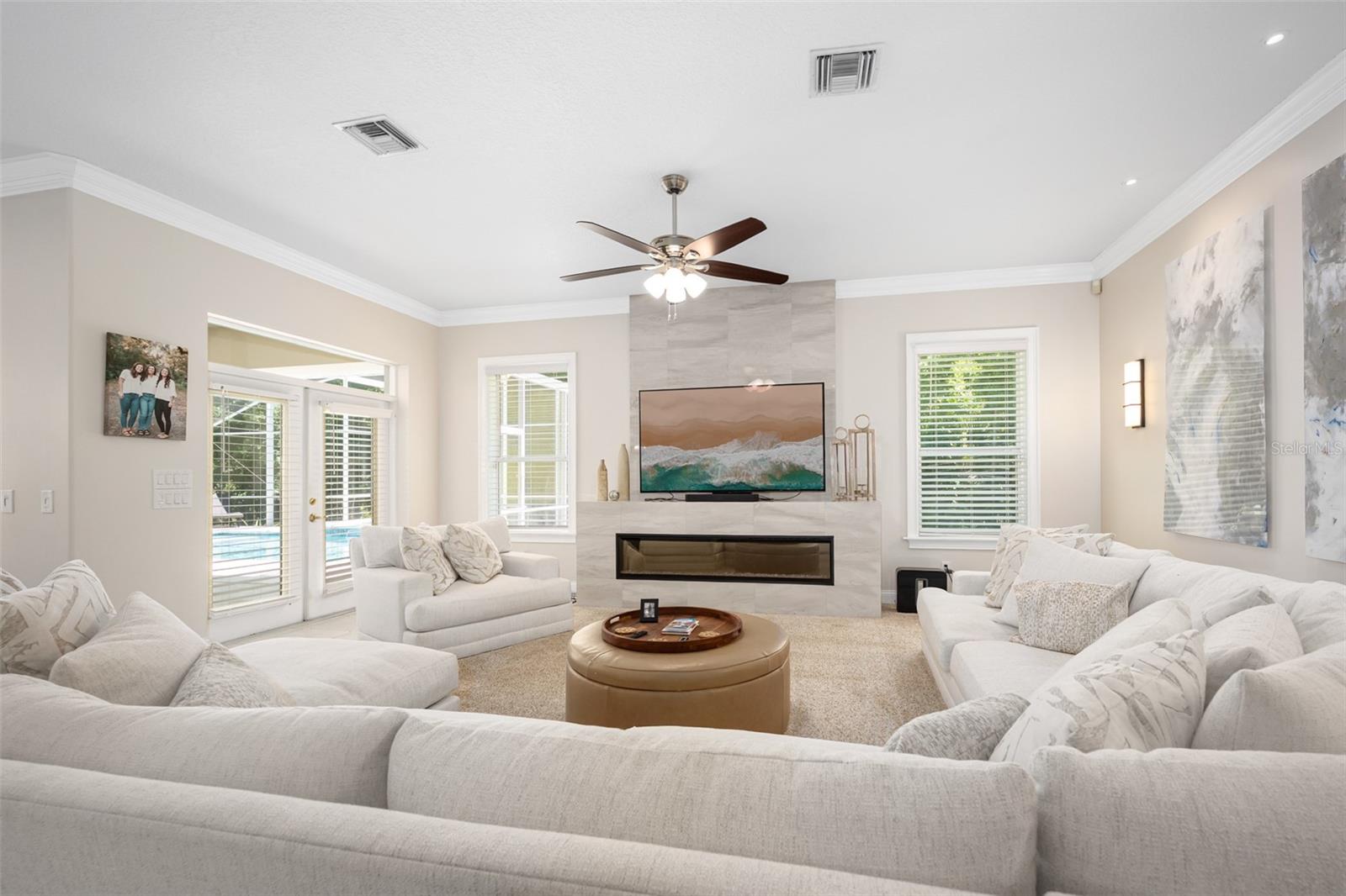 CHELSFORD HEIGHTS UNIT 05 PH 01 HUNTERS RIDGE - Residential
