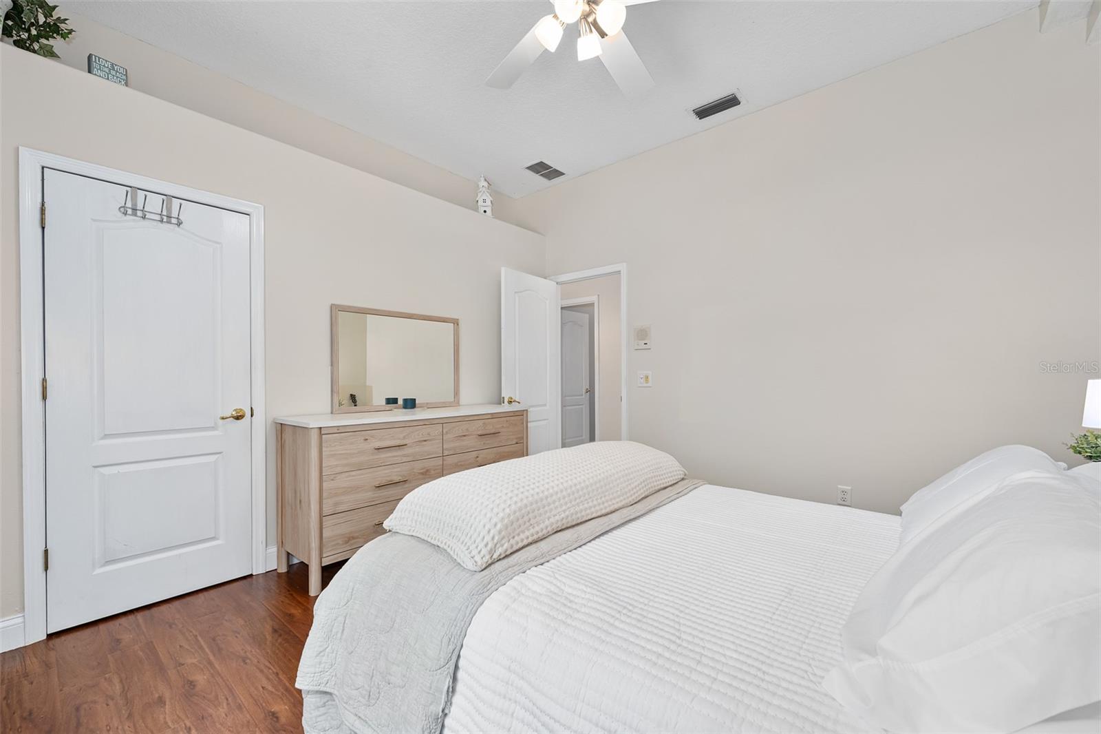 CHELSFORD HEIGHTS UNIT 05 PH 01 HUNTERS RIDGE - Residential