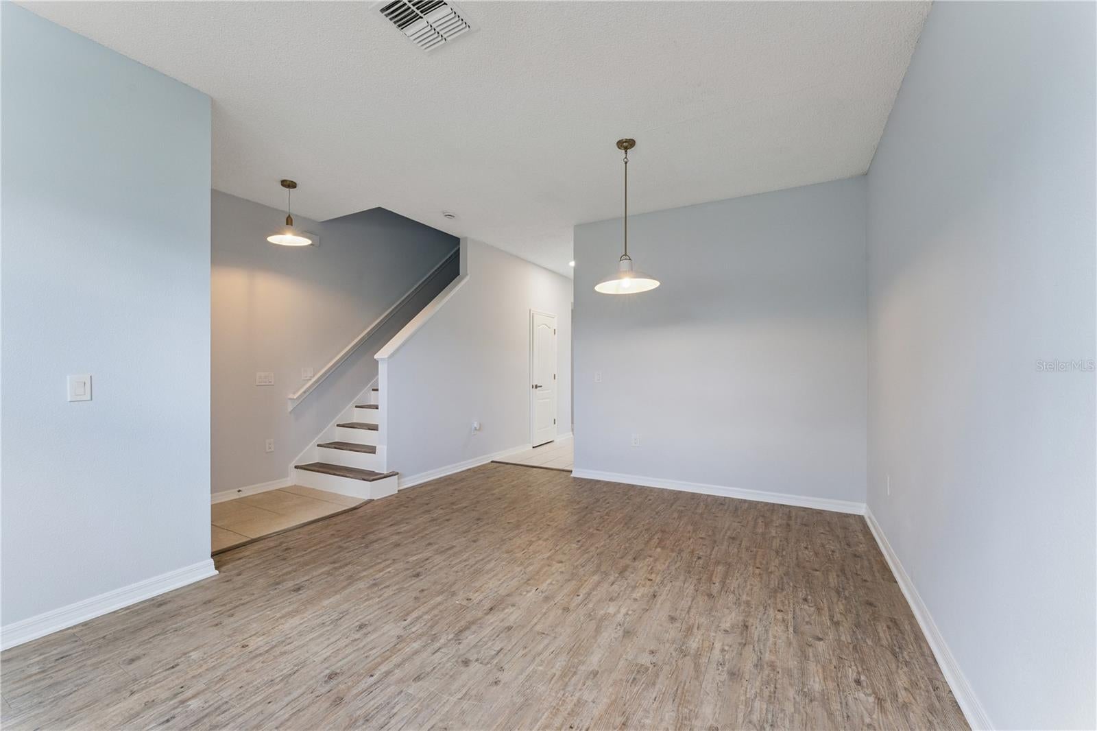 5731 VISTA LINDA DRIVE