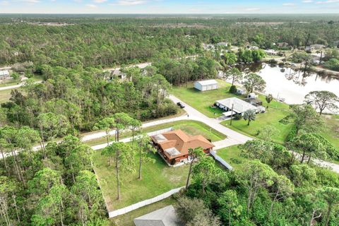 A home in PUNTA GORDA