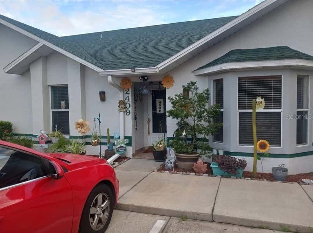 Photo of 2409 Ming Court, Kissimmee, FL 34744 (MLS # S5153087)