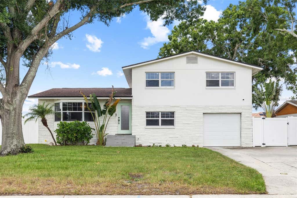 Photo of 10716 Donbrese Avenue, Tampa, FL 33615 (MLS # TB8522470)