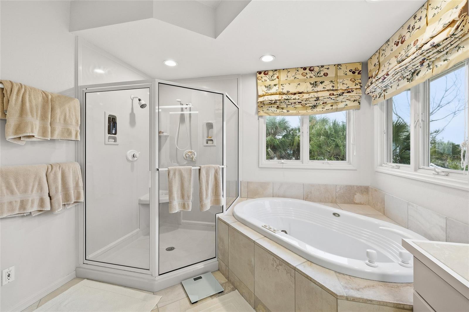 EAST SHORE ACRES - Residential