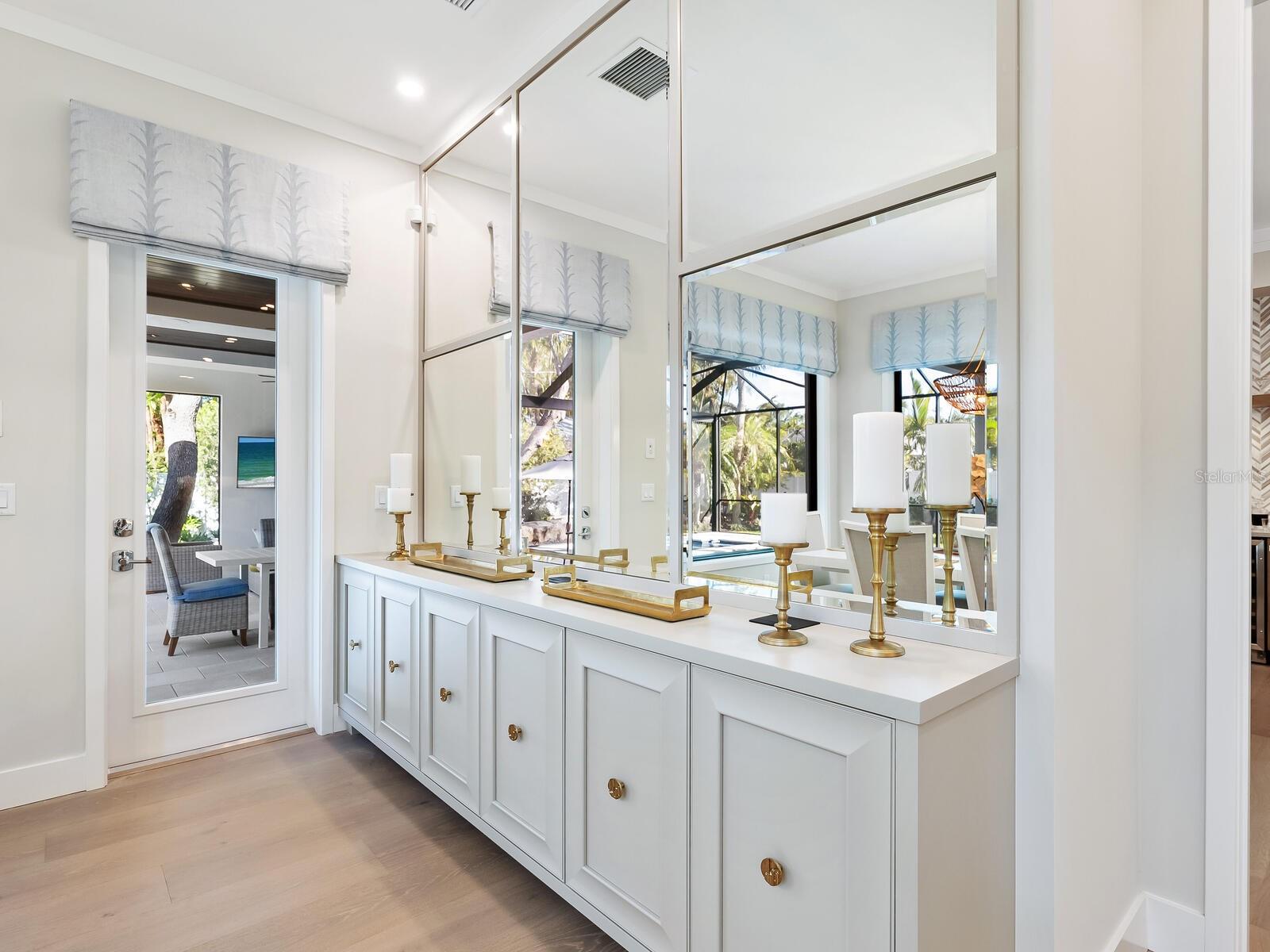 HARTSDALE - Residential