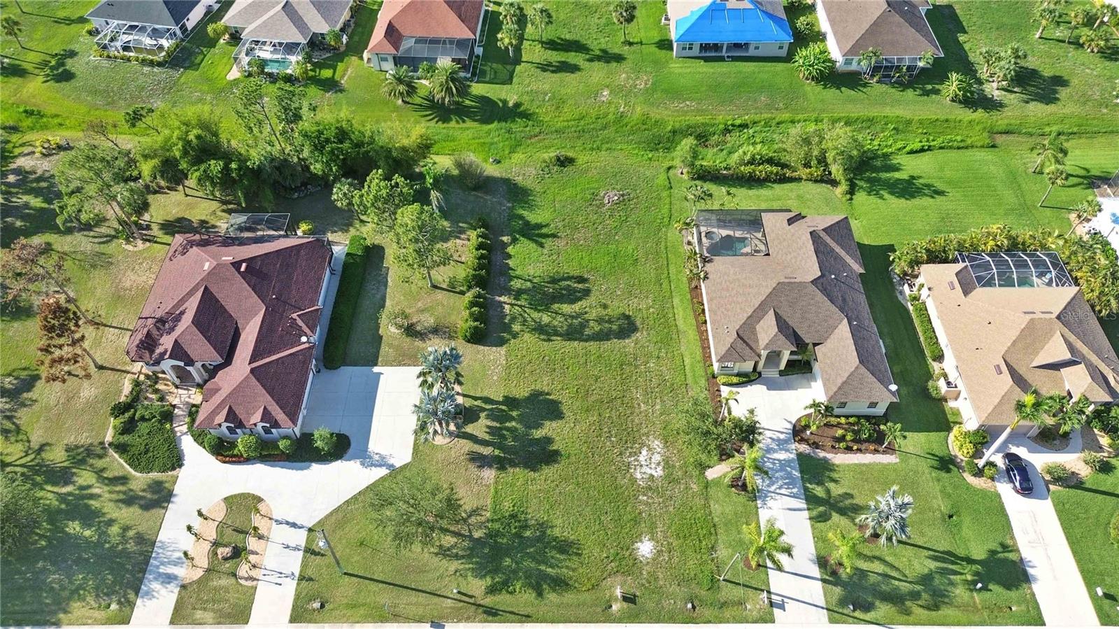 ROTONDA WEST LONG MEADOW - Land