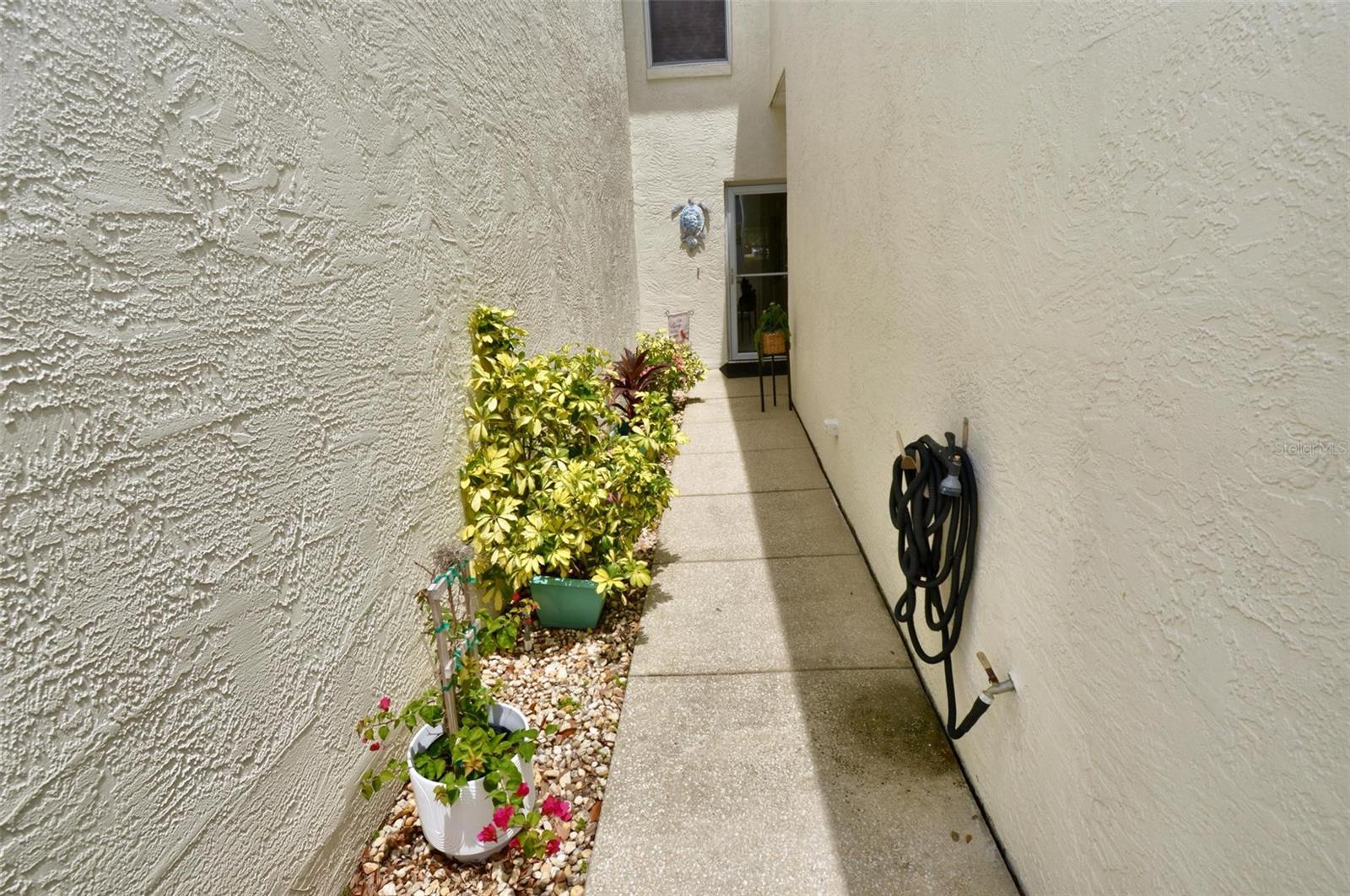 HIDDEN PINES PH 03 - Residential