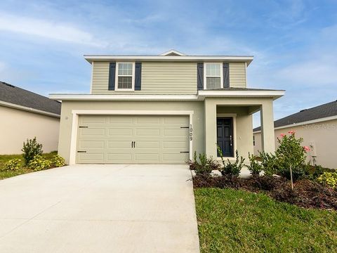 A home in DAVENPORT