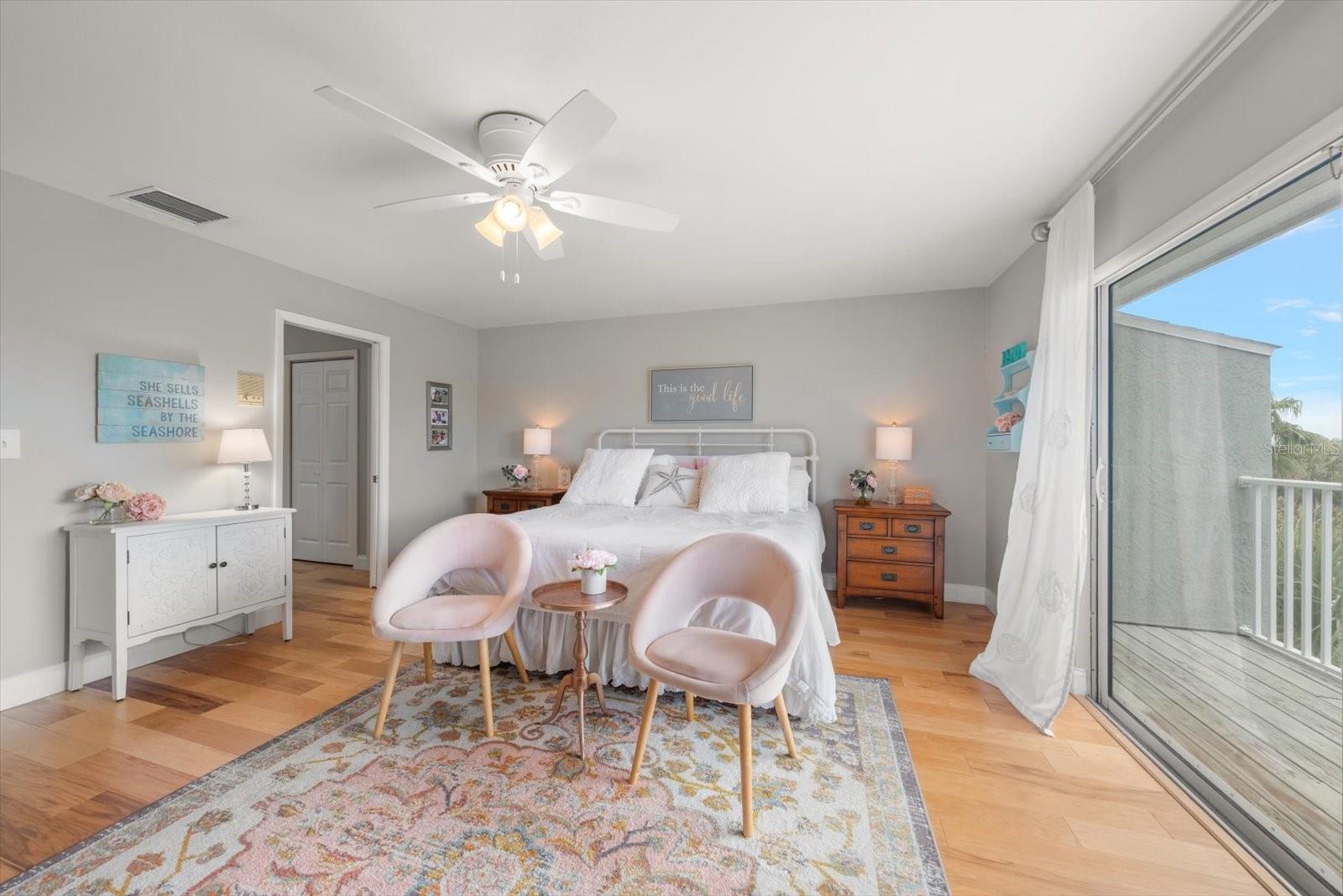 ADMIRALITY THE CONDO - Residential