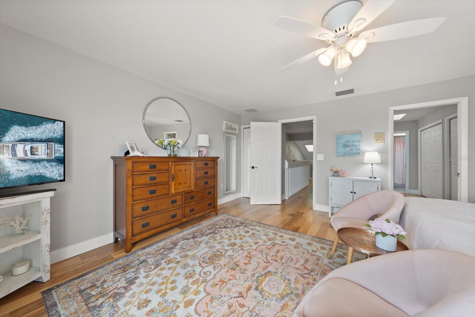 ADMIRALITY THE CONDO - Residential