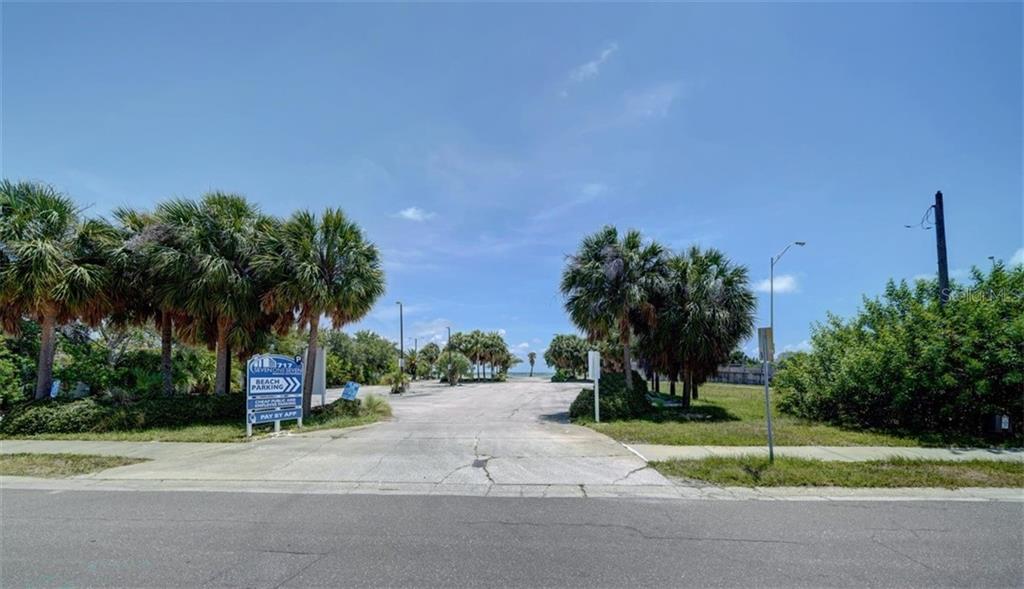 BAYSIDE SHORES - Land