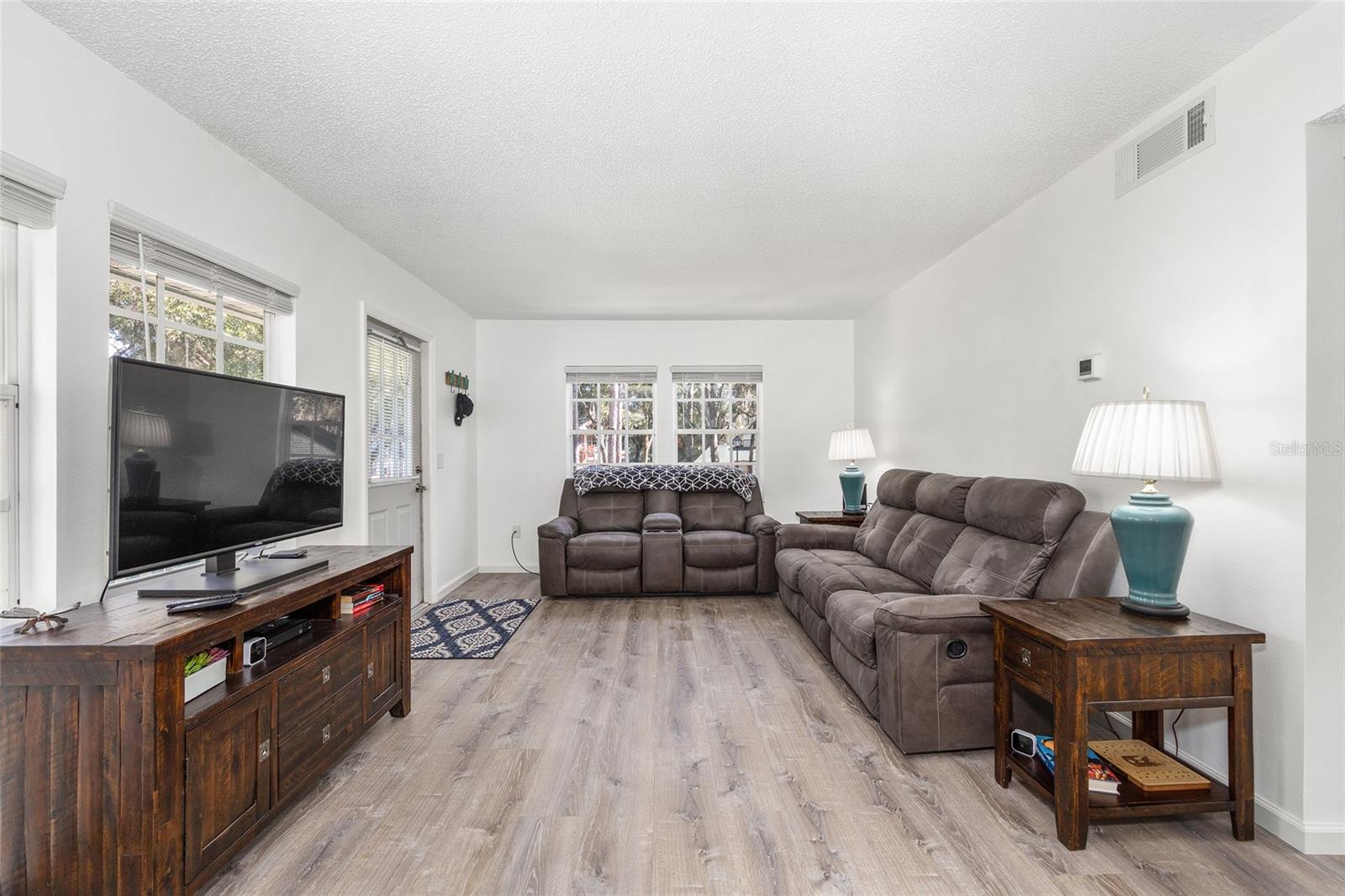 DERBY DOWNS - Residential