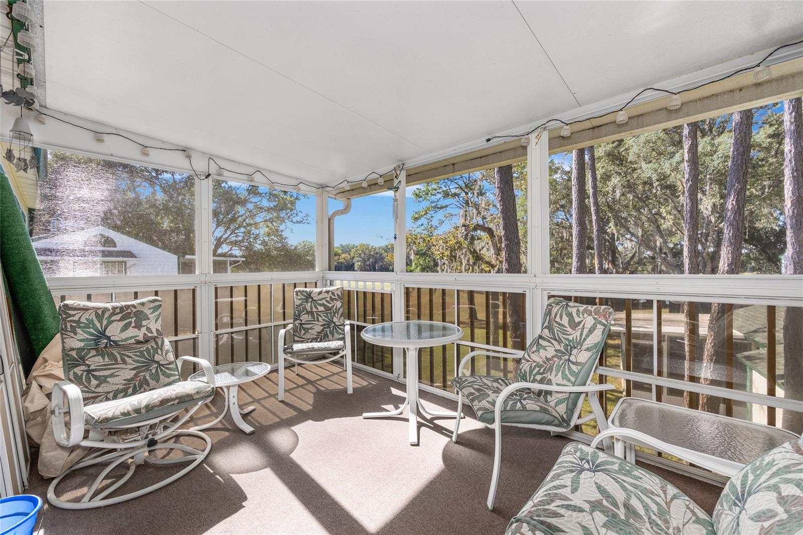 DERBY DOWNS - Residential