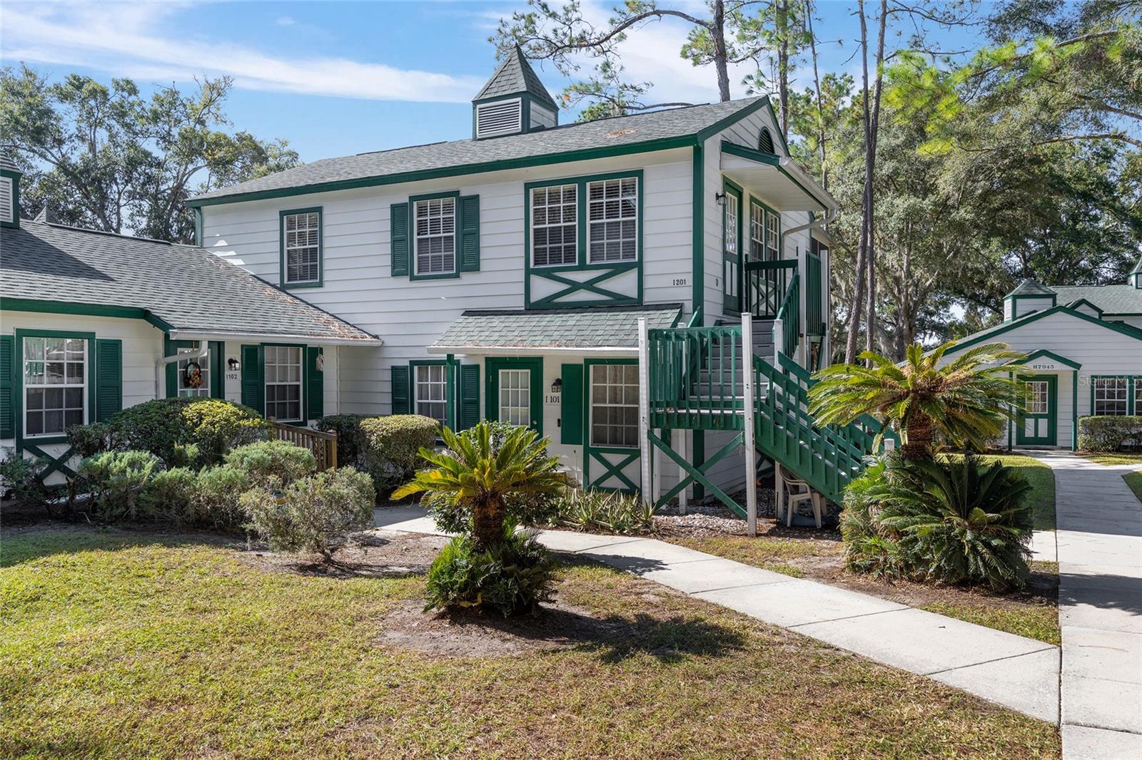 DERBY DOWNS - Residential