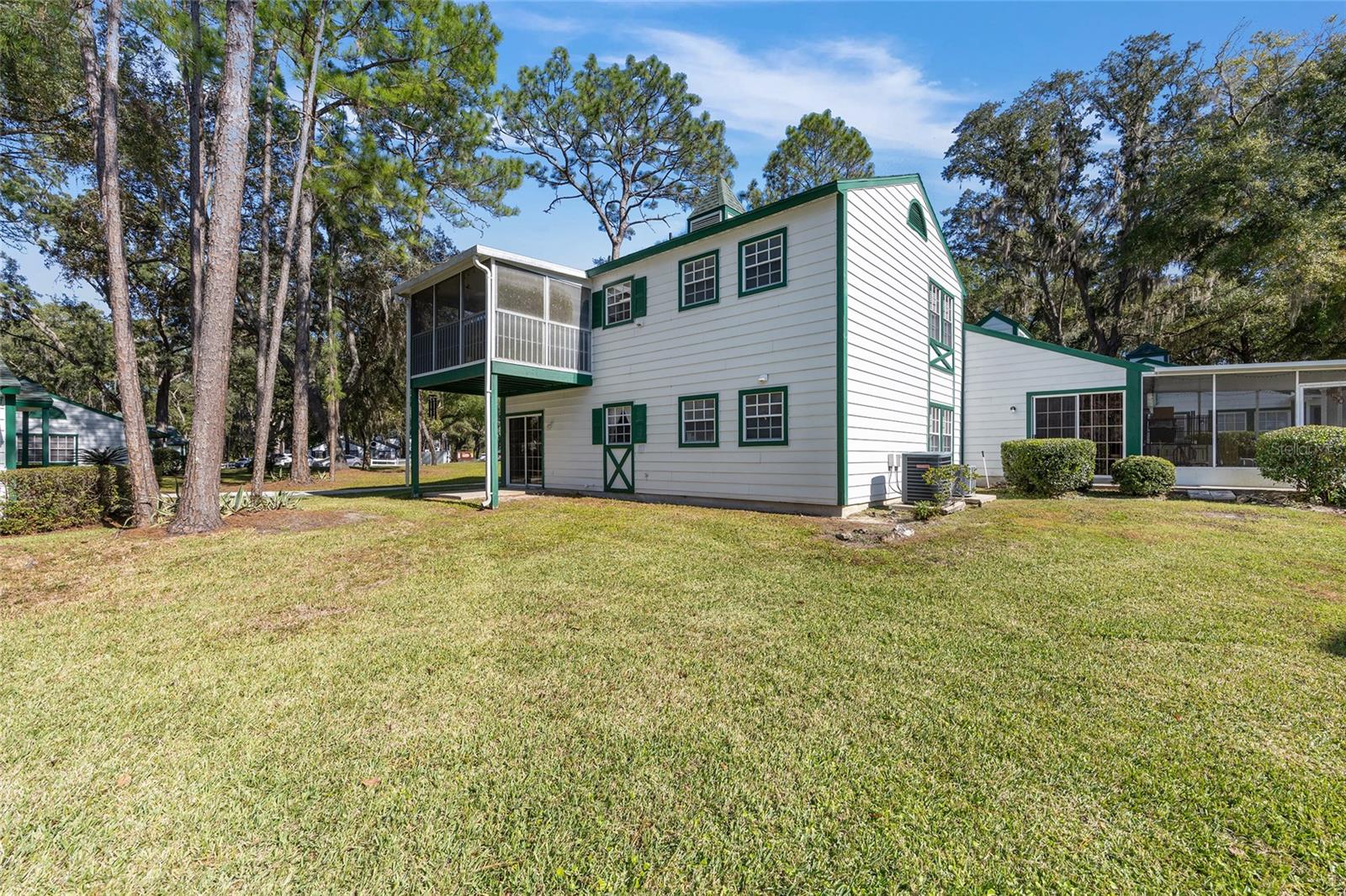 DERBY DOWNS - Residential