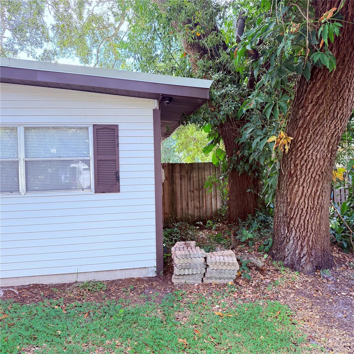 3110 W PRICE AVENUE