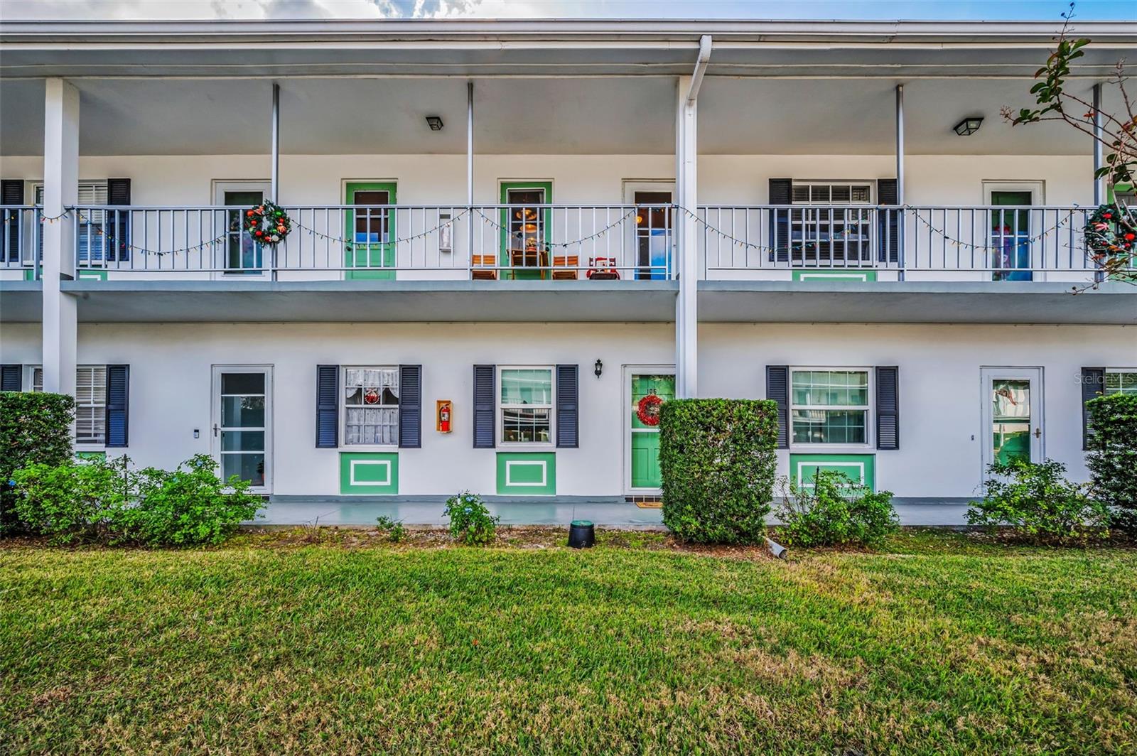 200 GLENNES LANE 206