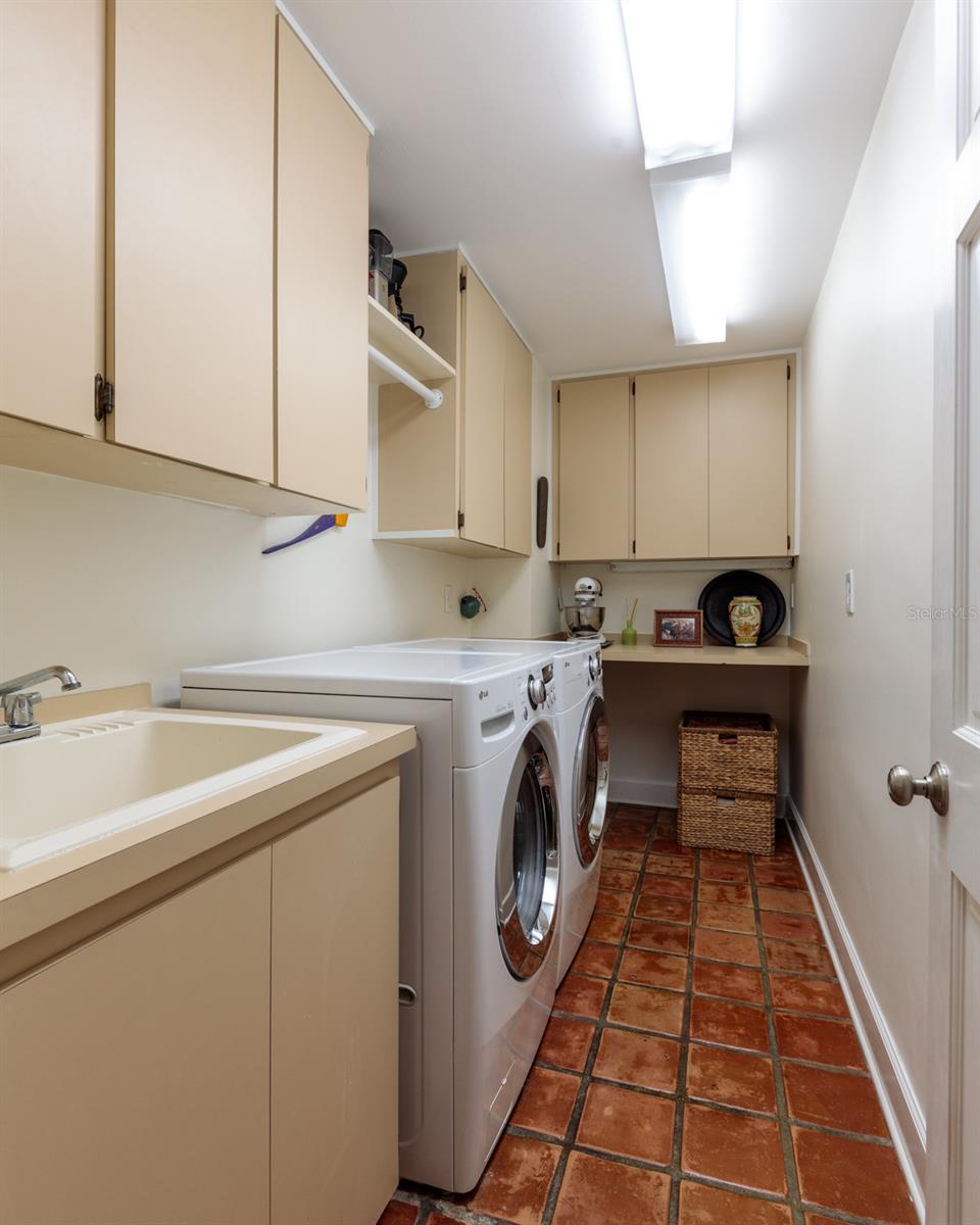 VENETIAN ISLES - Residential