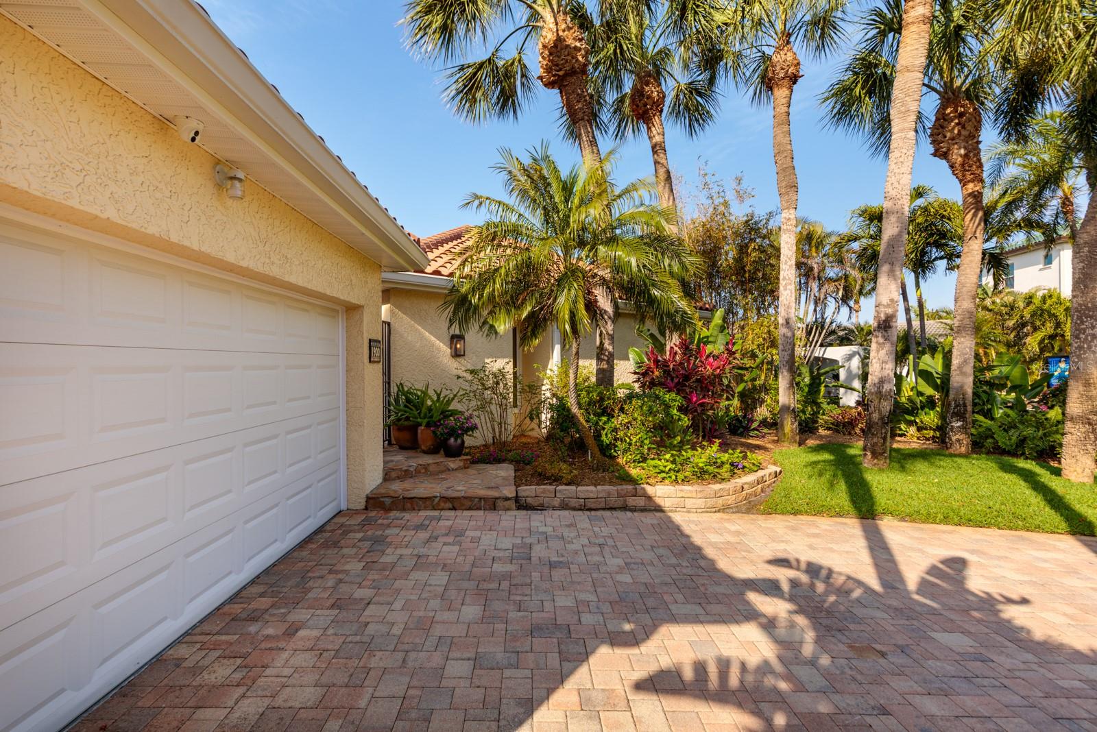 VENETIAN ISLES - Residential