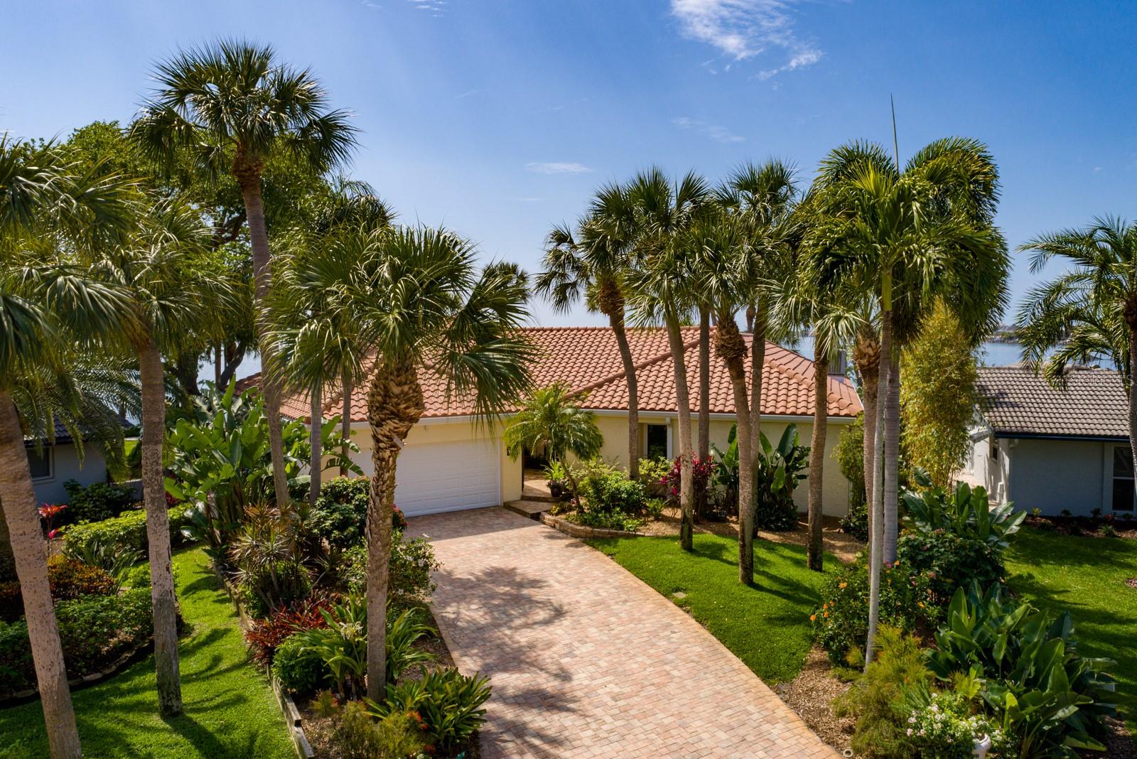 VENETIAN ISLES - Residential