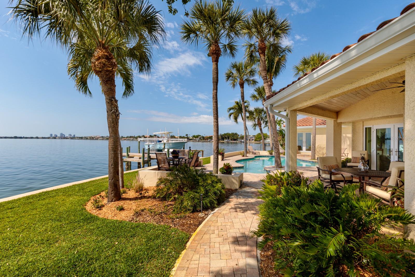VENETIAN ISLES - Residential