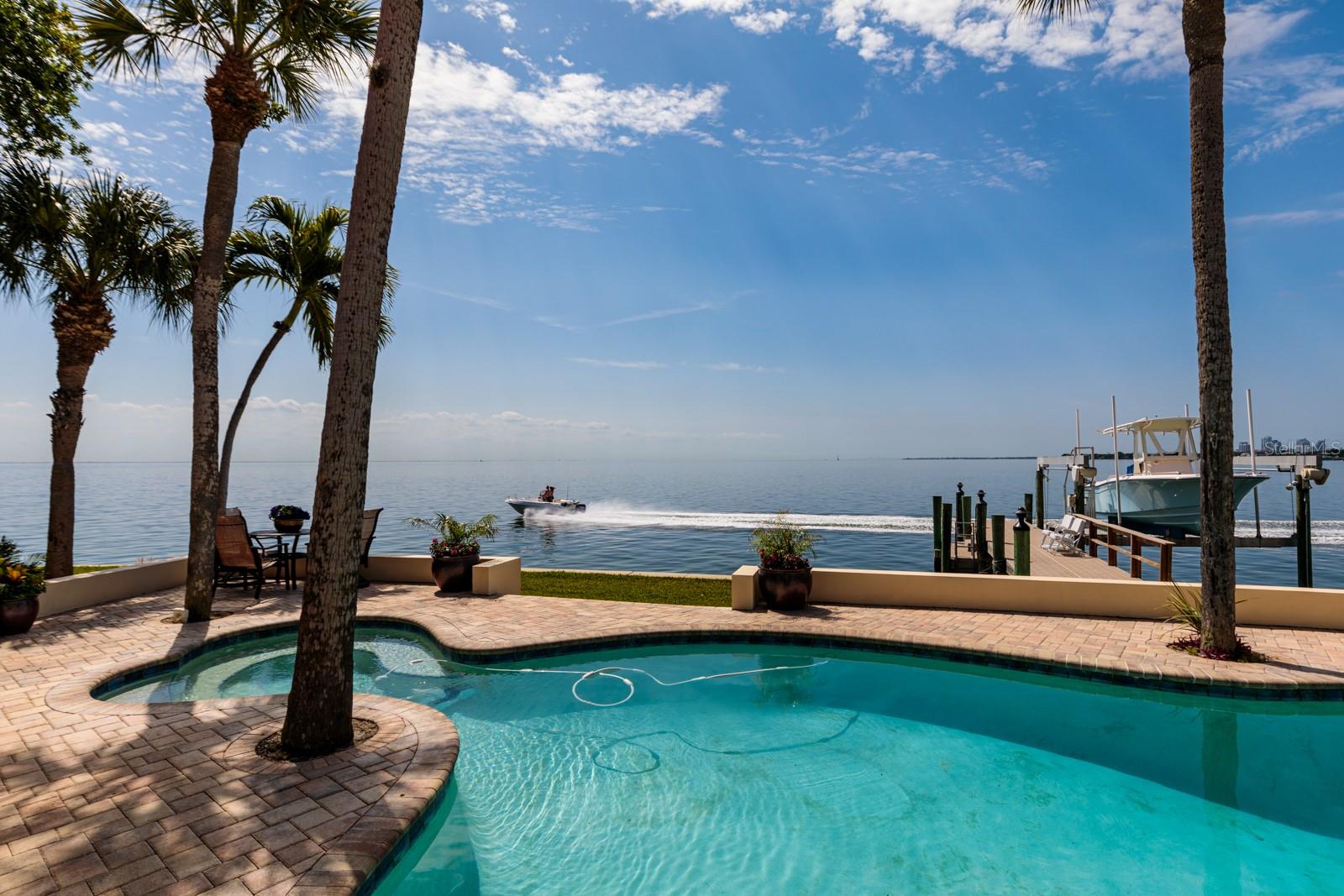 VENETIAN ISLES - Residential