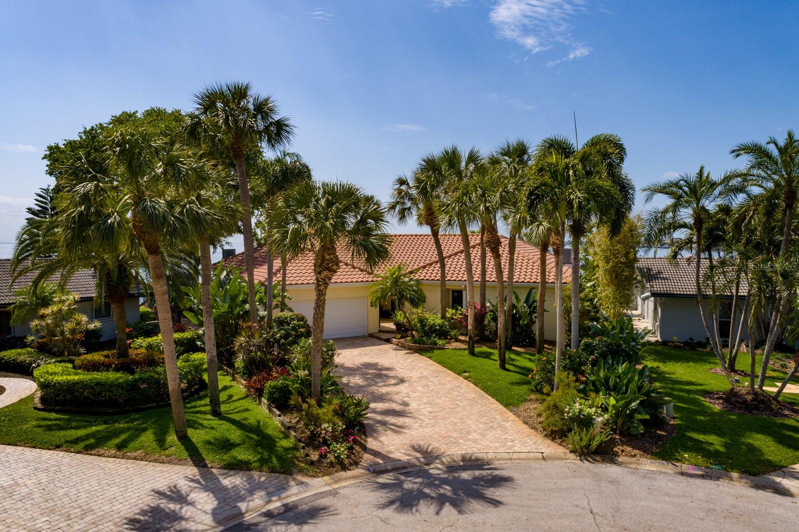 VENETIAN ISLES - Residential