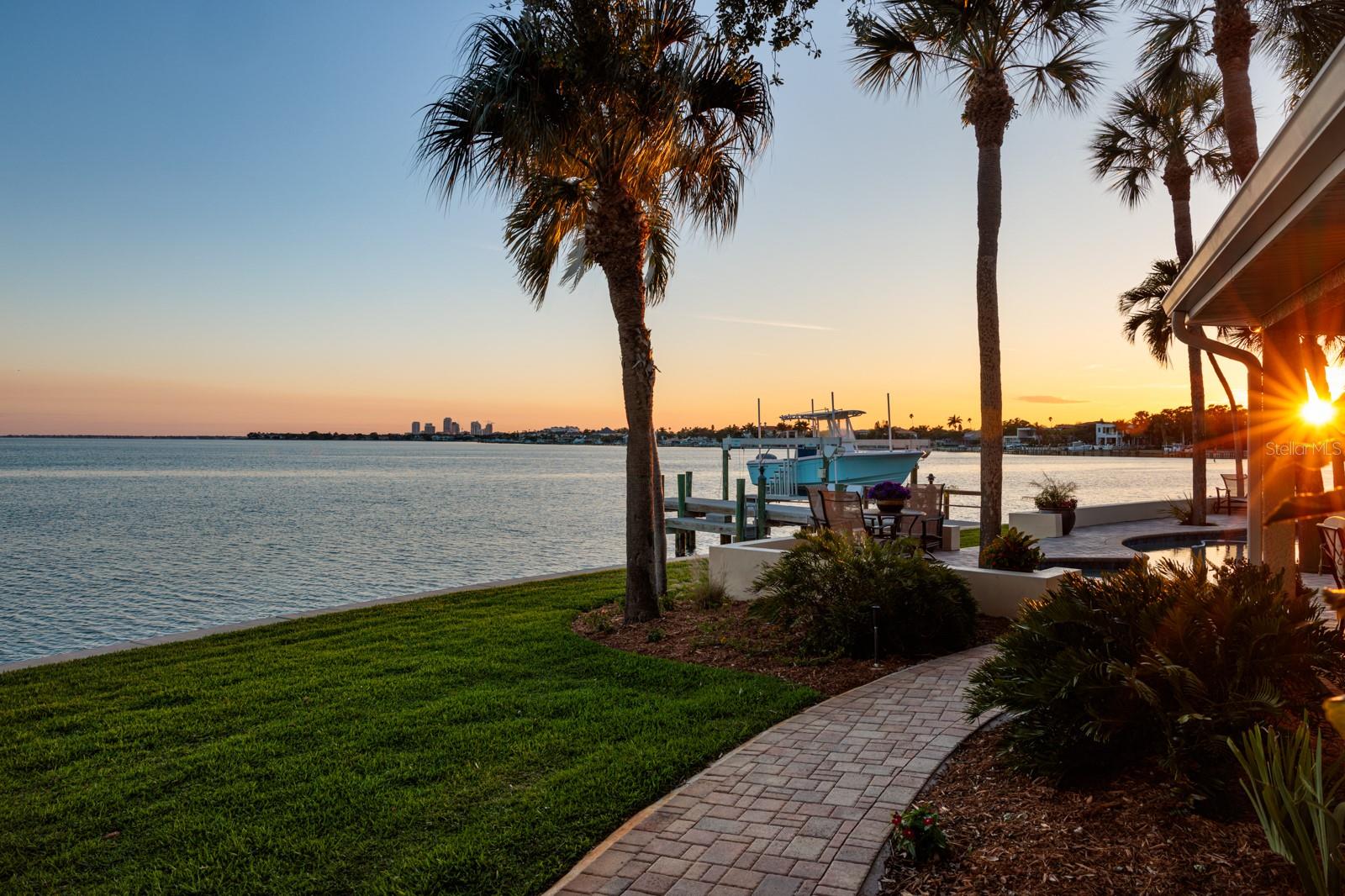 VENETIAN ISLES - Residential