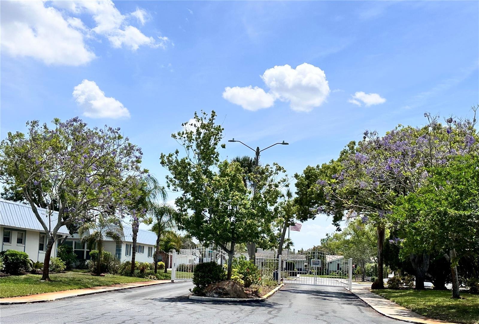 GARDENS BEACON SQUARE - Residential