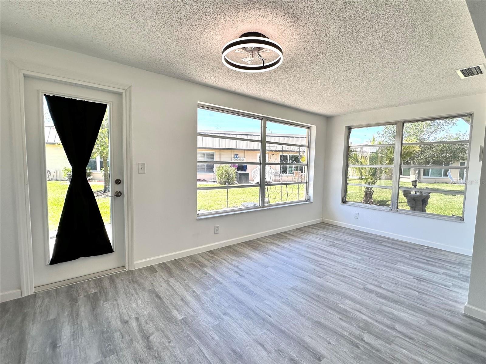 GARDENS BEACON SQUARE - Residential