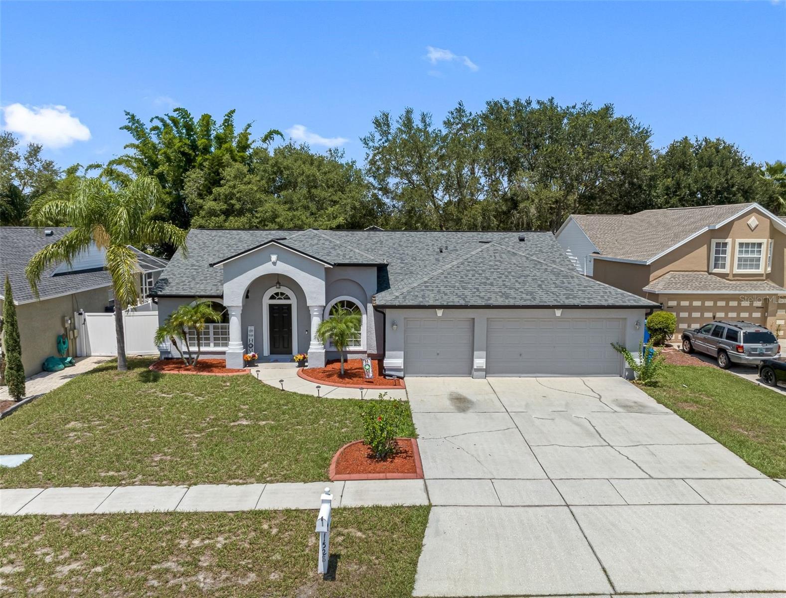 CRISTINA PH III UNIT 3 - Residential