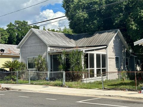 A home in TAMPA