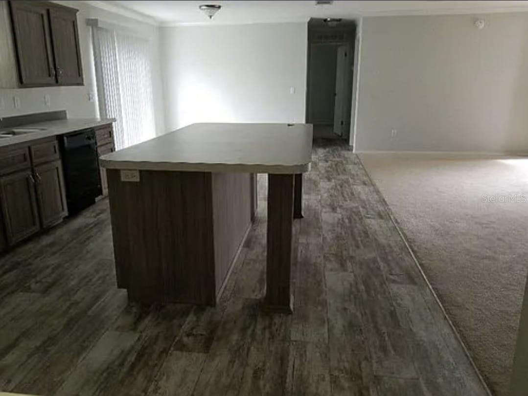 RIDGE COMMUNITY - Residential