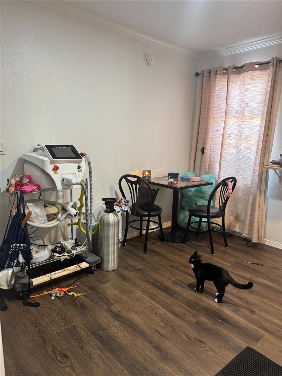 RIDGE COMMUNITY - Residential